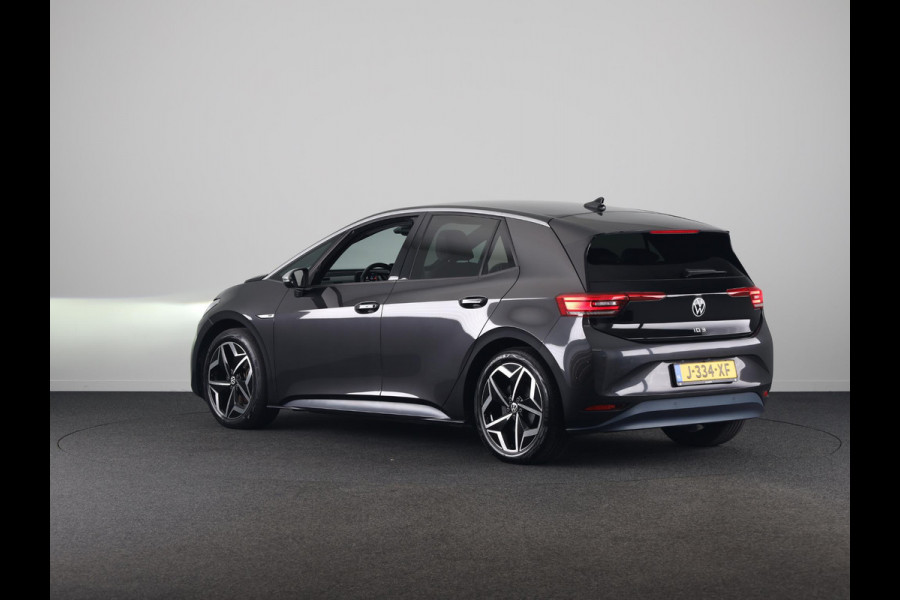 Volkswagen ID.3 First Plus 58 kWh | SoH 86,98% | 204 PK | Navigatie | 19" Lm velgen | Parkeercamera |