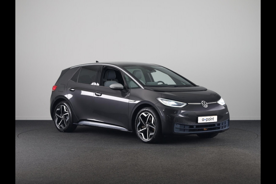 Volkswagen ID.3 First Plus 58 kWh | SoH 86,98% | 204 PK | Navigatie | 19" Lm velgen | Parkeercamera |