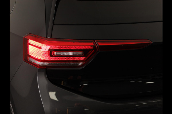 Volkswagen ID.3 First Plus 58 kWh | SoH 86,98% | 204 PK | Navigatie | 19" Lm velgen | Parkeercamera |