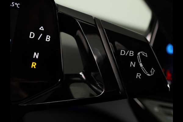 Volkswagen ID.3 First Plus 58 kWh | SoH 86,98% | 204 PK | Navigatie | 19" Lm velgen | Parkeercamera |