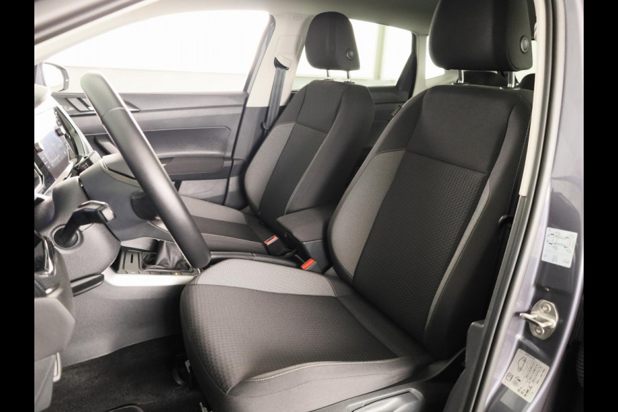 Volkswagen Polo 1.0 TSI Life 95 pk | Navigatie | Parkeersensoren | Autom. airco | Adaptieve cruise control | LED koplampen | Stoelverwarming |