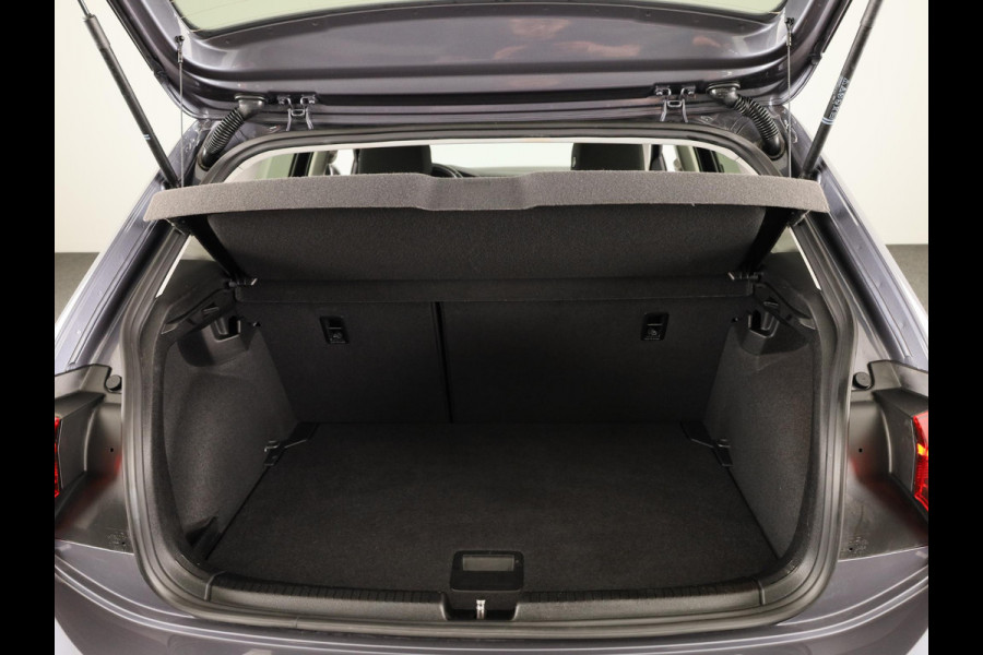 Volkswagen Polo 1.0 TSI Life 95 pk | Navigatie | Parkeersensoren | Autom. airco | Adaptieve cruise control | LED koplampen | Stoelverwarming |