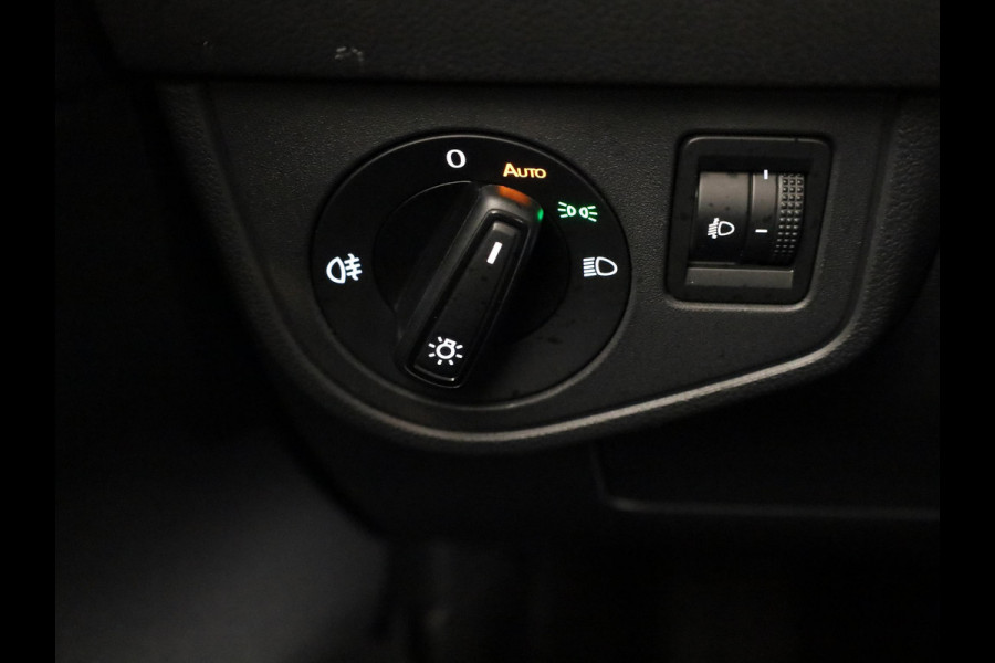 Volkswagen Polo 1.0 TSI Life 95 pk | Navigatie | Parkeersensoren | Autom. airco | Adaptieve cruise control | LED koplampen | Stoelverwarming |