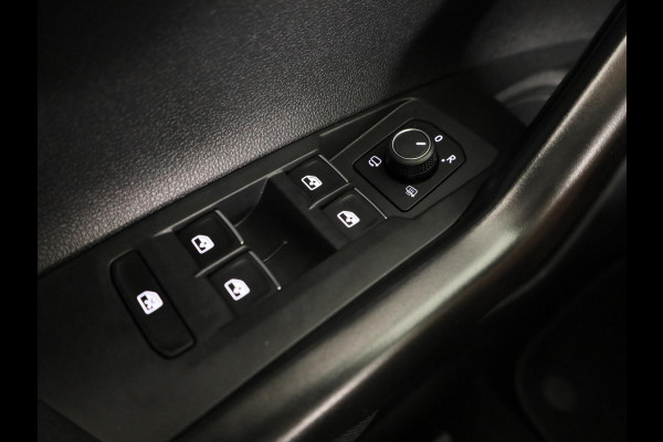 Volkswagen Polo 1.0 TSI Style 95 pk | Navigatie | Parkeersensoren | Autom. airco | Stoelverwarming | Apple Carplay/Android Auto |