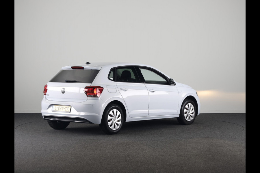 Volkswagen Polo 1.0 TSI Comfortline 95 pk | Navigatie | Parkeersensoren | Adaptieve cruise control | Apple Carplay/Android Auto |