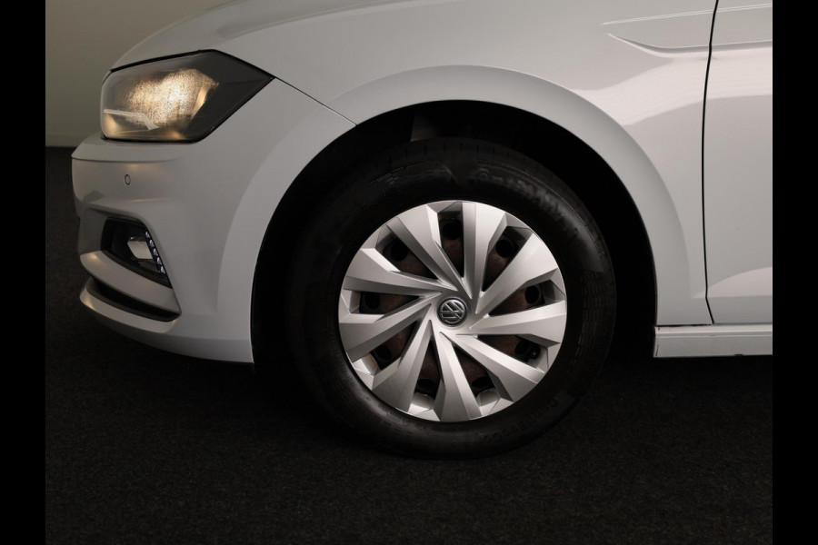 Volkswagen Polo 1.0 TSI Comfortline 95 pk | Navigatie | Parkeersensoren | Adaptieve cruise control | Apple Carplay/Android Auto |