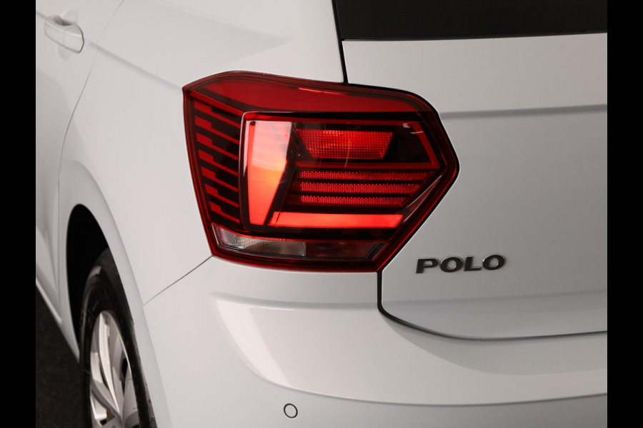Volkswagen Polo 1.0 TSI Comfortline 95 pk | Navigatie | Parkeersensoren | Adaptieve cruise control | Apple Carplay/Android Auto |