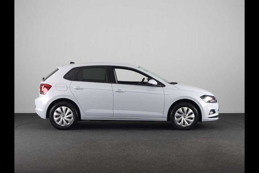 Volkswagen Polo 1.0 TSI Comfortline 95 pk | Navigatie | Parkeersensoren | Adaptieve cruise control | Apple Carplay/Android Auto |