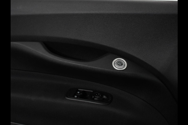 Fiat 500E Urban 42 kWh Airco Climatronic 360 Camera Stoelverwarming Keyless Wireless CarPlay Dodehoek Assistant 85 kW Charger Actieradius 320km WLTP