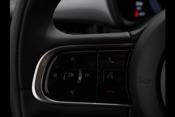 Fiat 500E Urban 42 kWh Airco Climatronic 360 Camera Stoelverwarming Keyless Wireless CarPlay Dodehoek Assistant 85 kW Charger Actieradius 320km WLTP