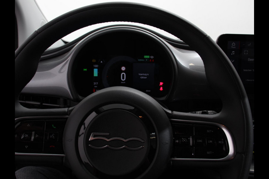 Fiat 500E Urban 42 kWh Airco Climatronic 360 Camera Stoelverwarming Keyless Wireless CarPlay Dodehoek Assistant 85 kW Charger Actieradius 320km WLTP