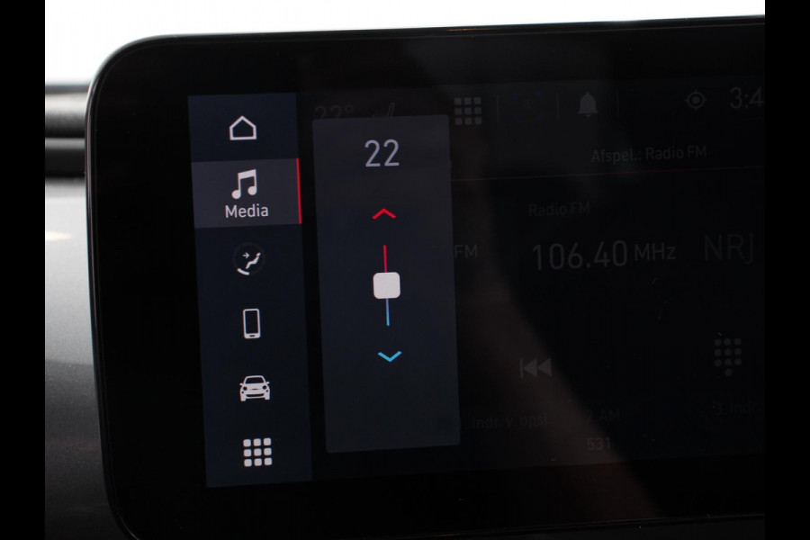 Fiat 500E Urban 42 kWh Airco Climatronic 360 Camera Stoelverwarming Keyless Wireless CarPlay Dodehoek Assistant 85 kW Charger Actieradius 320km WLTP