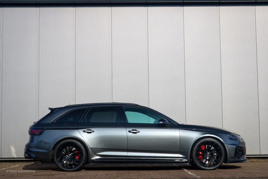 Audi RS4 Avant 2.9 TFSI Quattro | Stage 2 | Miltek | Pano | B&O | Matrix | Massage.
