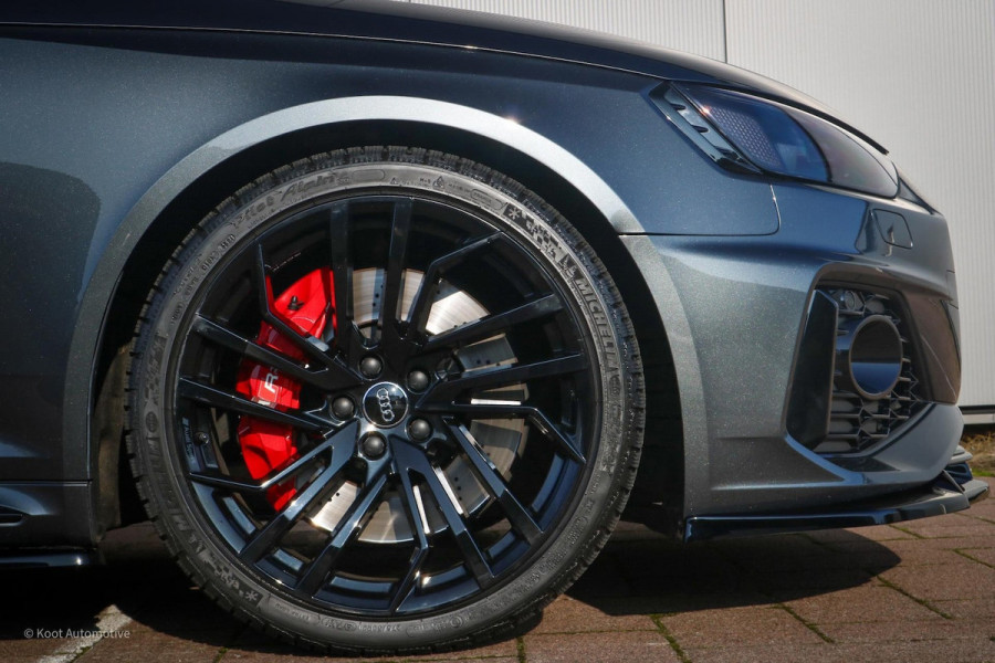 Audi RS4 Avant 2.9 TFSI Quattro | Stage 2 | Miltek | Pano | B&O | Matrix | Massage.