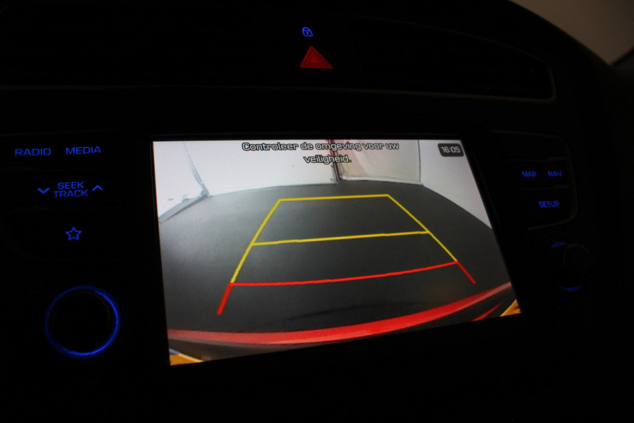 Hyundai i20 1.0 T-GDI Comfort > 110pk/Camera/Navi/Cruise control/15 inch/Zwart dak...