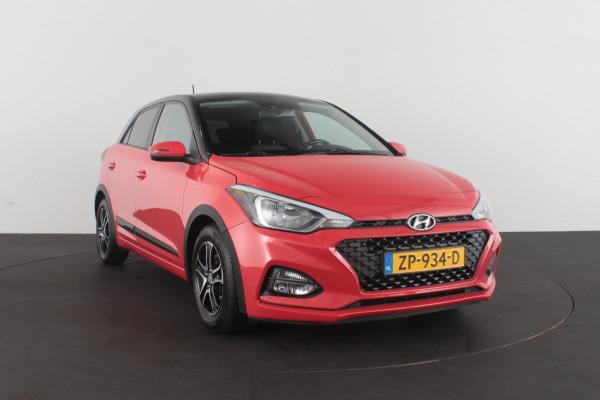 Hyundai i20 1.0 T-GDI Comfort > 110pk/Camera/Navi/Cruise control/15 inch/Zwart dak...