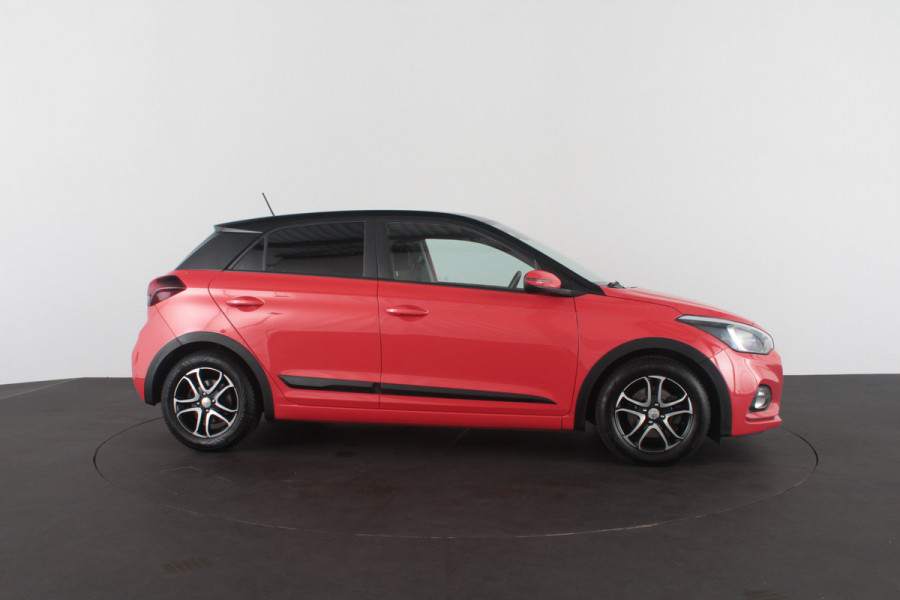 Hyundai i20 1.0 T-GDI Comfort > 110pk/Camera/Navi/Cruise control/15 inch/Zwart dak...