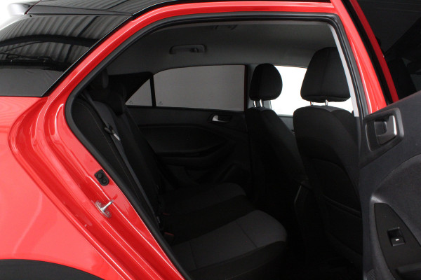 Hyundai i20 1.0 T-GDI Comfort > 110pk/Camera/Navi/Cruise control/15 inch/Zwart dak...