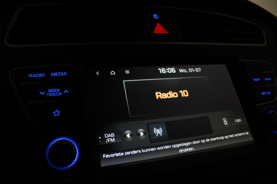 Hyundai i20 1.0 T-GDI Comfort > 110pk/Camera/Navi/Cruise control/15 inch/Zwart dak...