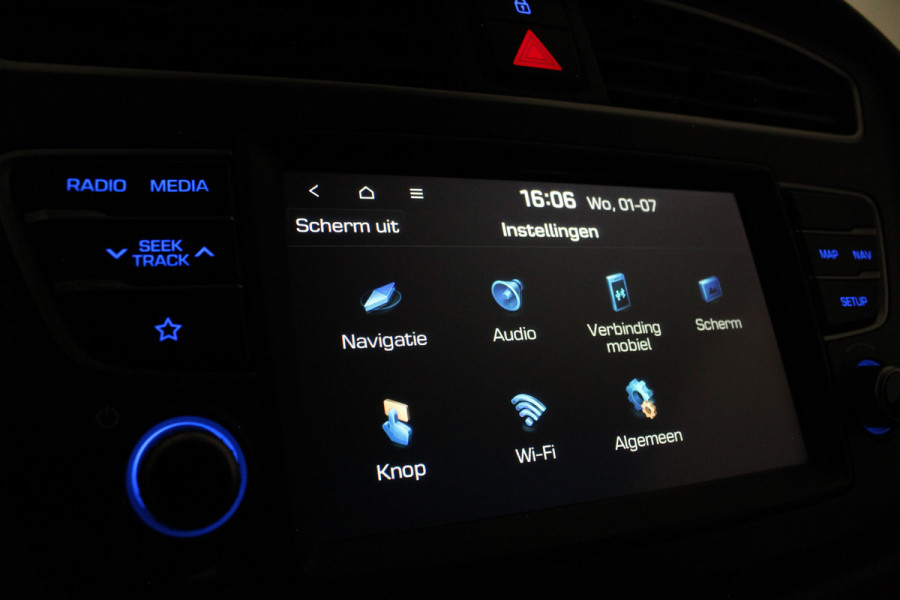 Hyundai i20 1.0 T-GDI Comfort > 110pk/Camera/Navi/Cruise control/15 inch/Zwart dak...