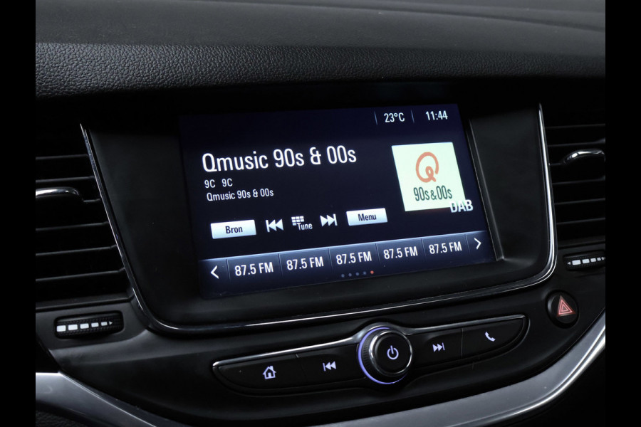 Opel Astra Sports Tourer 1.2 Design & Tech Sport (APPLE CARPLAY,NAVI,CAMERA,PDC,CLIMATE,CRUISE,GETINT,SPORTSTOELEN,LM VELGEN)