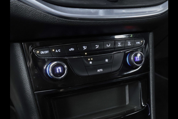 Opel Astra Sports Tourer 1.2 Design & Tech Sport (APPLE CARPLAY,NAVI,CAMERA,PDC,CLIMATE,CRUISE,GETINT,SPORTSTOELEN,LM VELGEN)