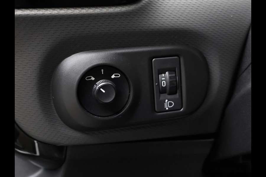 Citroën C4 Cactus 1.2 PureTech Business Sport (APPLE CARPLAY,NAVI,PDC,DIGITAL COCKPIT,CLIMATE,CRUISE,LED,SPORTSTOELEN, LM VELGEN)