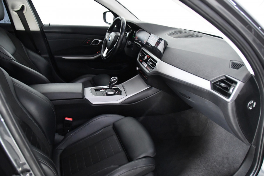 BMW 3-serie 330i M-Pakket, Pano, Bodykit, Applecarplay