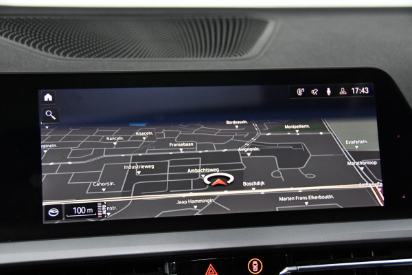 BMW 3-serie 330i M-Pakket, Pano, Bodykit, Applecarplay
