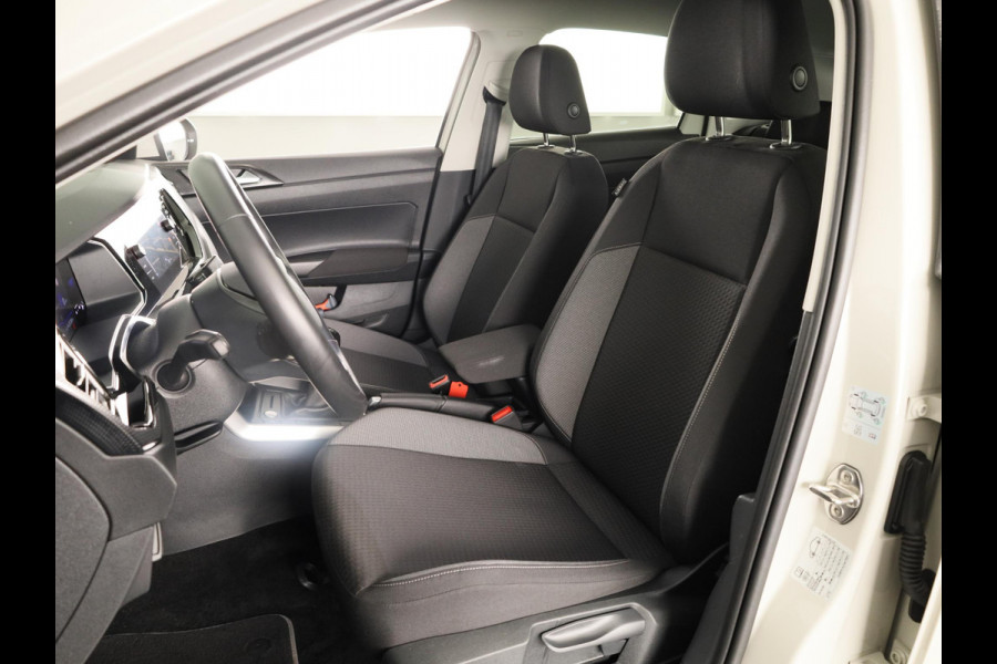 Volkswagen Taigo 1.0 TSI Oranje Edition 95 pk | Verlengde garantie | Navigatie | Parkeersensoren achter | Achteruitrijcamera | Autom. airco |