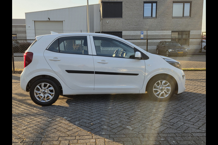 Kia Picanto 1.2 CVVT DynamicLine automaat parkeer camera navigatie 1e eigenaar !!!