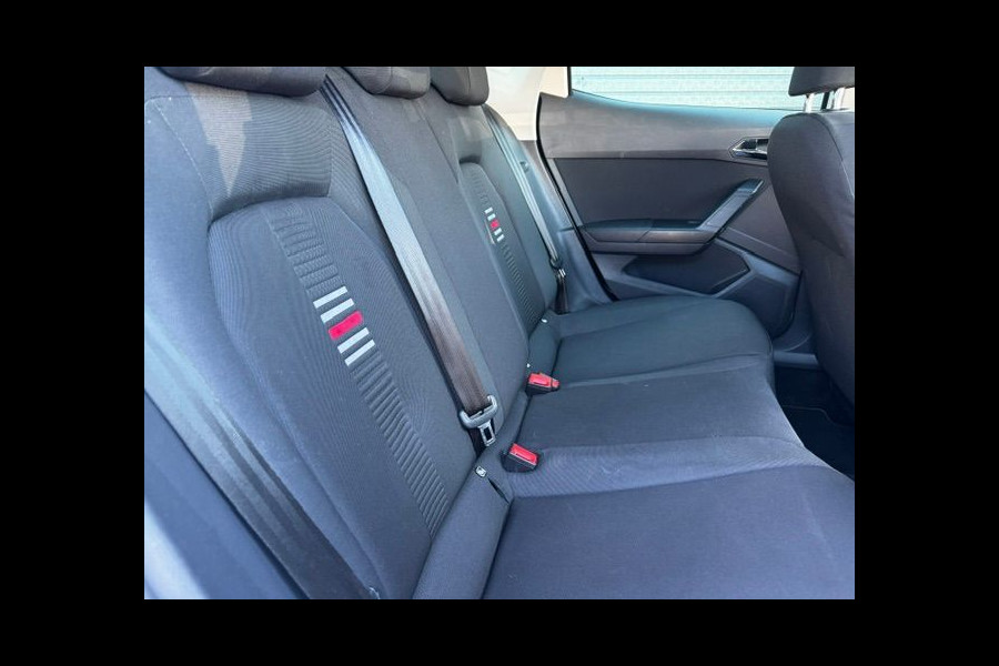 Seat Ibiza 1.6 TDI FR 5deurs Airco/ECC,Cruisecontrol,Navigatie
