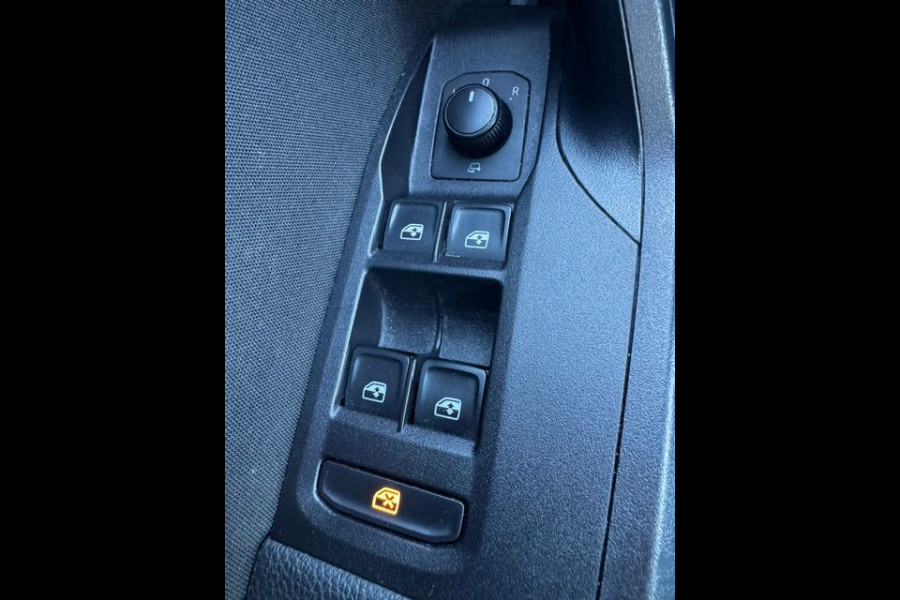 Seat Ibiza 1.6 TDI FR 5deurs Airco/ECC,Cruisecontrol,Navigatie