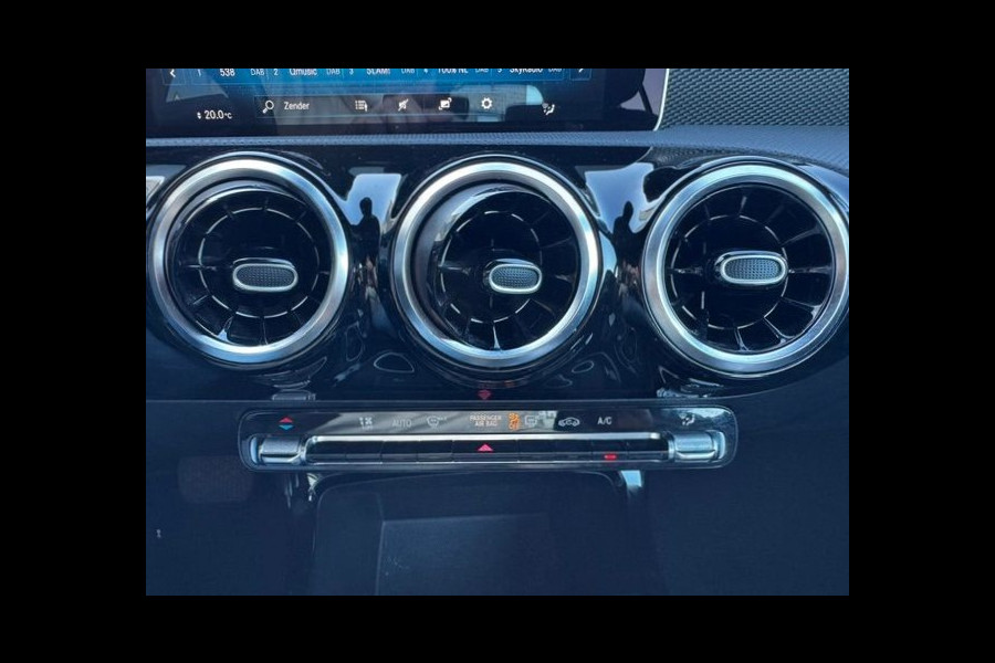 Mercedes-Benz A-Klasse 200 d Premium Automaat Airco/ECC,Navigatie Prijs Incl. BTW/BPM