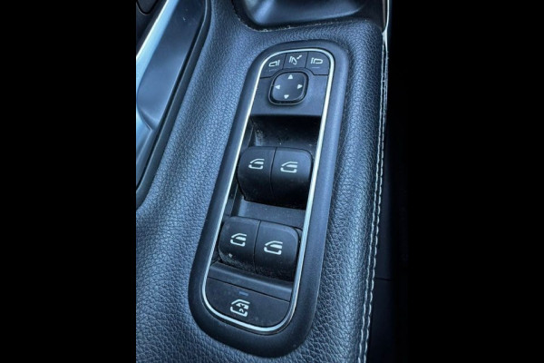 Mercedes-Benz A-Klasse 200 d Premium Automaat Airco/ECC,Navigatie Prijs Incl. BTW/BPM