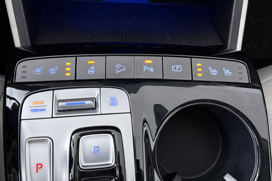 Hyundai Tucson 1.6 T-GDI PHEV Premium Sky 4WD (PANORAMADAK, TREKHAAK, 360 CAMERA, STOEL/-STUURVERWARMING, STOELKOELING, 1e EIG)