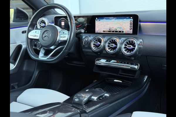 Mercedes-Benz A-Klasse 250 Premium Plus Pano/Sfeer/Camera