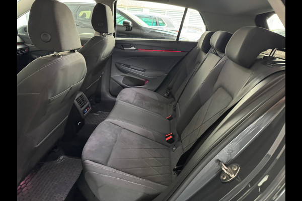 Volkswagen Golf 1.5 TSI Highline Keyless|IQ|Camera|Massage