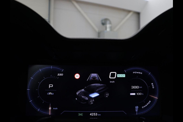 Alfa Romeo junior Elettrica 54 kWh | SOH 97,3% | Adaptive cruise | Carplay | Full LED | Parkeerhulp | Climate control | Digital Cockpit | 18'' velgen | Keyless start