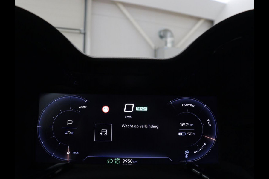Alfa Romeo junior Elettrica 54 kWh | SOH 97,3% | Adaptive cruise | Carplay | Full LED | Parkeerhulp | Climate control | Digital Cockpit | 18'' velgen | Keyless start