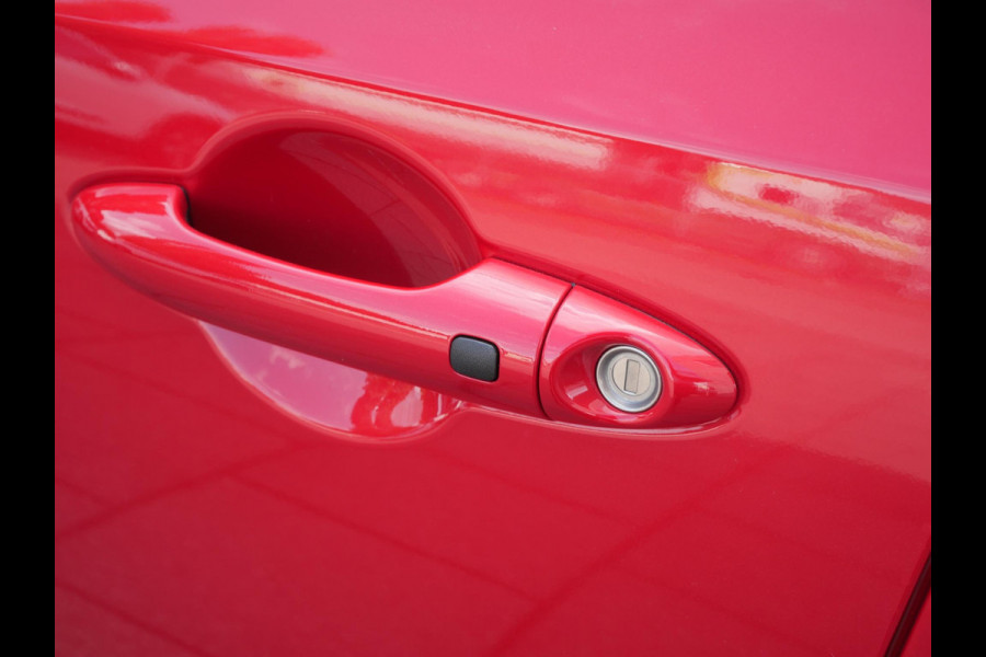 Kia Picanto 1.0 DPI ExecutiveLine | Allseason banden | Stoel Stuur verwarming | LED | Keyless | Navi | Clima |