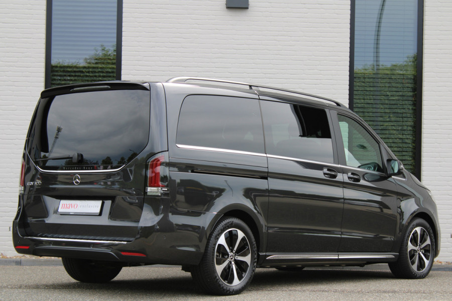 Mercedes-Benz Eqv 300 L2 / AMG / Luchtvering / 7-Persoons / Burmester / Electr Stoelen / Vol Opties / NIEUW!!