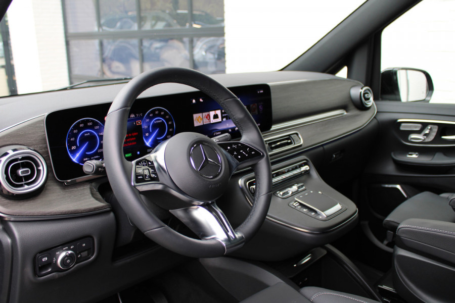 Mercedes-Benz Eqv 300 L2 / AMG / Luchtvering / 7-Persoons / Burmester / Electr Stoelen / Vol Opties / NIEUW!!