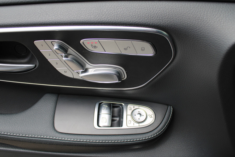 Mercedes-Benz Eqv 300 L2 / AMG / Luchtvering / 7-Persoons / Burmester / Electr Stoelen / Vol Opties / NIEUW!!