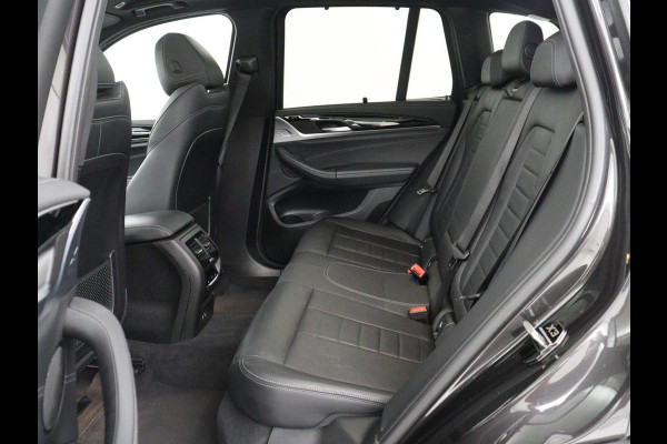 BMW X3 xDrive20i High Executive Edition | Pano | Carplay Panorama dak | Climate control | Stoelverwarming | Cruise control | Sfeerverlichting | Navigatie | Bluetooth | Leder bekleding | Achteruitrij camera | DAB Radio