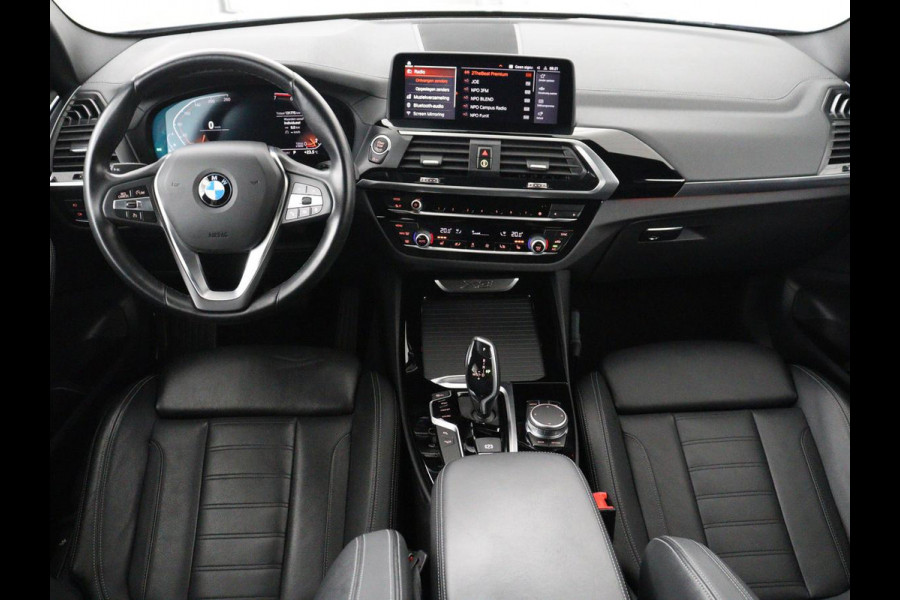 BMW X3 xDrive20i High Executive Edition | Pano | Carplay Panorama dak | Climate control | Stoelverwarming | Cruise control | Sfeerverlichting | Navigatie | Bluetooth | Leder bekleding | Achteruitrij camera | DAB Radio