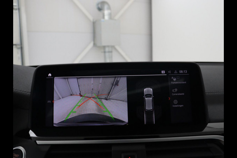 BMW X3 xDrive20i High Executive Edition | Pano | Carplay Panorama dak | Climate control | Stoelverwarming | Cruise control | Sfeerverlichting | Navigatie | Bluetooth | Leder bekleding | Achteruitrij camera | DAB Radio