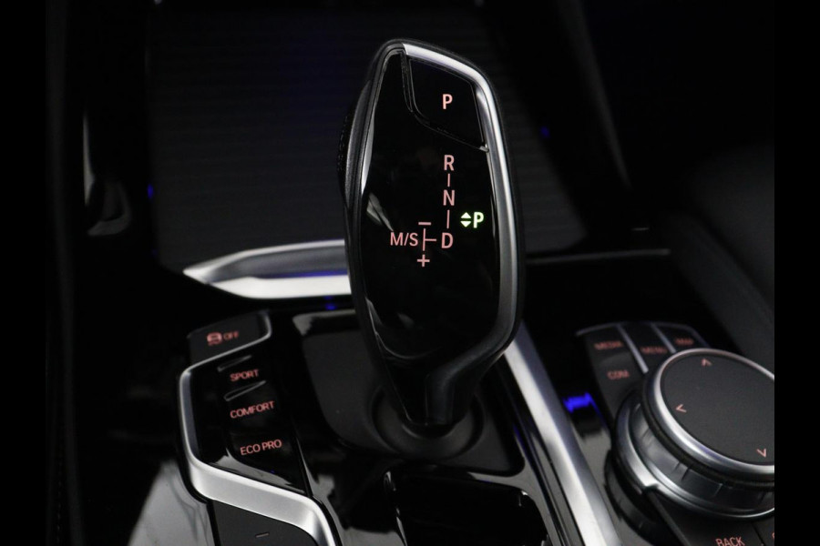 BMW X3 xDrive20i High Executive Edition | Pano | Carplay Panorama dak | Climate control | Stoelverwarming | Cruise control | Sfeerverlichting | Navigatie | Bluetooth | Leder bekleding | Achteruitrij camera | DAB Radio