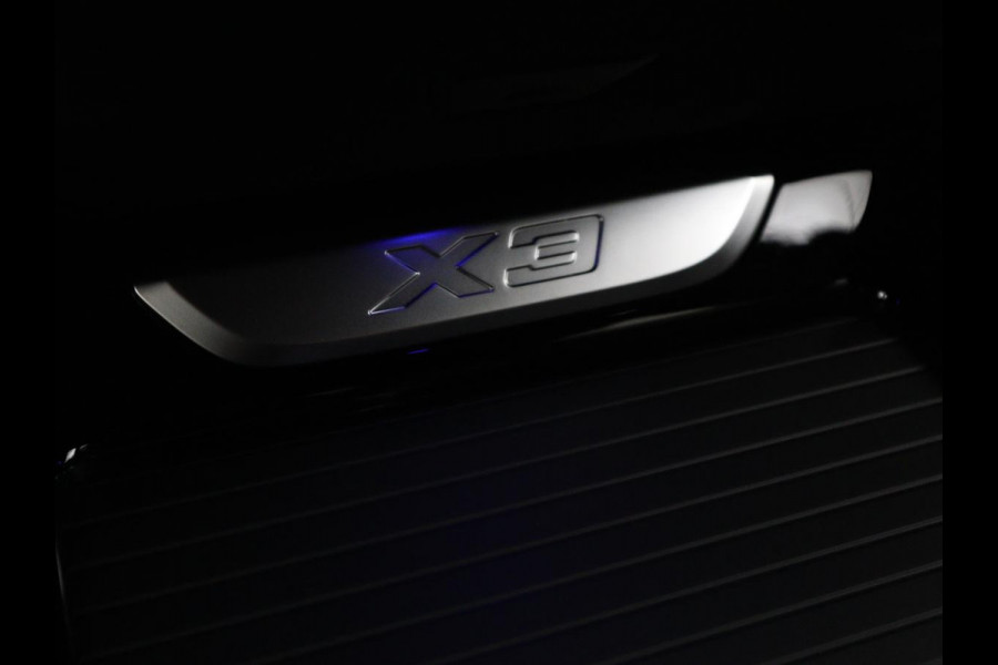 BMW X3 xDrive20i High Executive Edition | Pano | Carplay Panorama dak | Climate control | Stoelverwarming | Cruise control | Sfeerverlichting | Navigatie | Bluetooth | Leder bekleding | Achteruitrij camera | DAB Radio