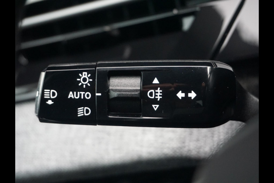 Peugeot 5008 1.2 Hybrid 145 GT 7p 360 Vision Camera